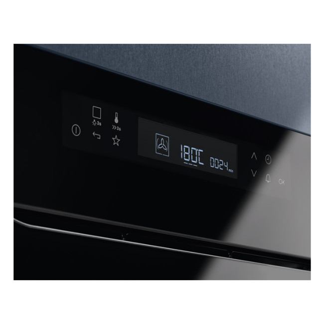 Духовой шкаф Electrolux EOE7P31Z Духовой шкаф Electrolux EOE7P31Z